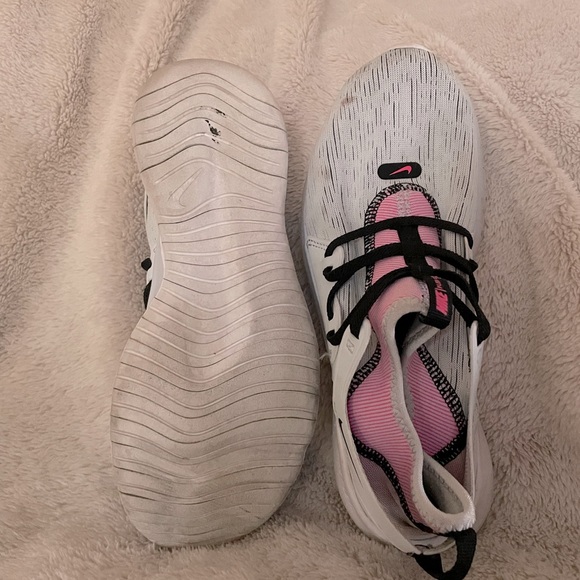 Nikes.7.5 Nike running flex - Picture 1 of 2